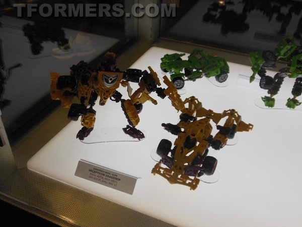 Transformers=botcon 2013 Generatations Prime Paltinum  (305 of 424)